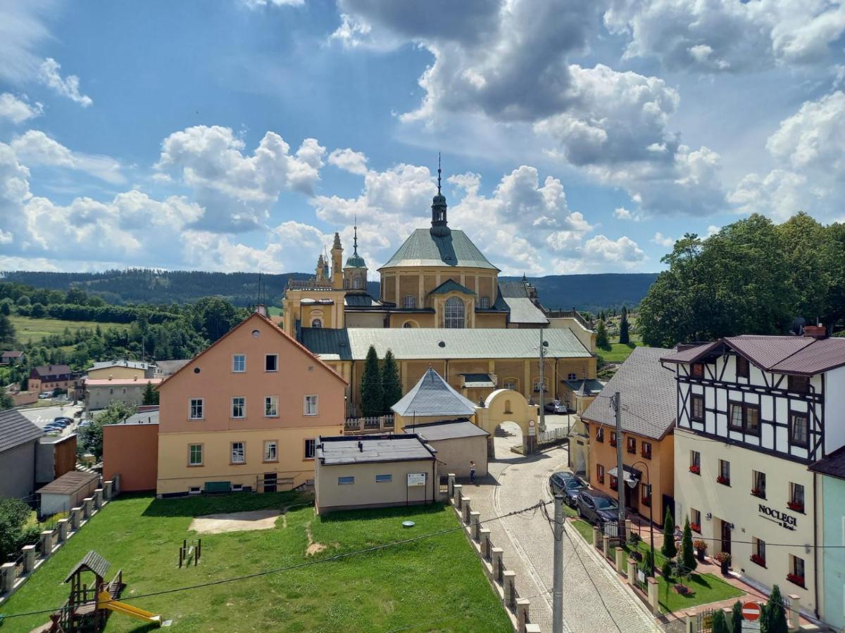Pokoje Goscinne U Reni Wambierzyce Exterior foto